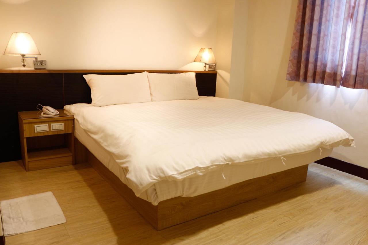 Queen Room,667675851:JPEG