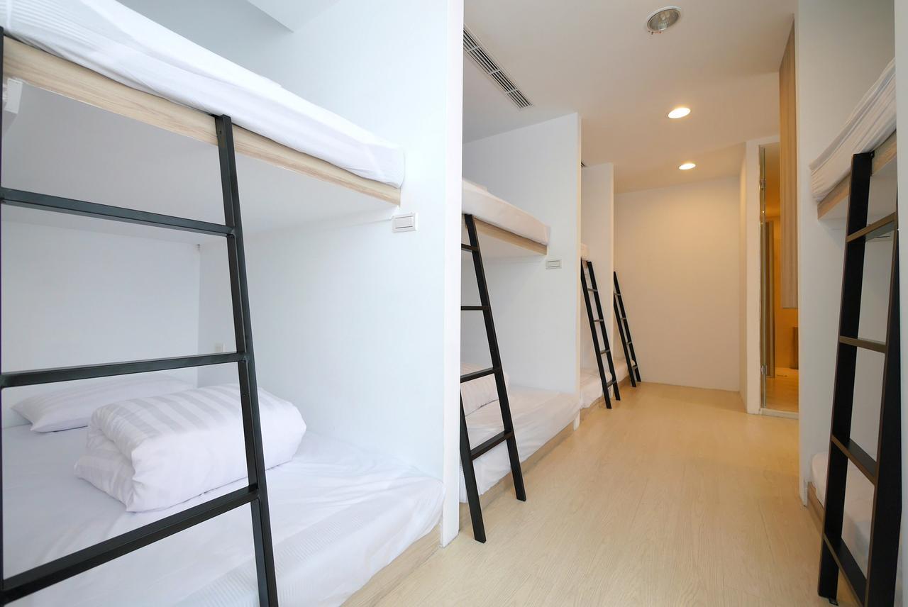 Group Bunk Bed Room with Private Bathroom for 4 persons