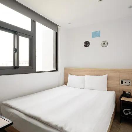 Chase Hotel-3